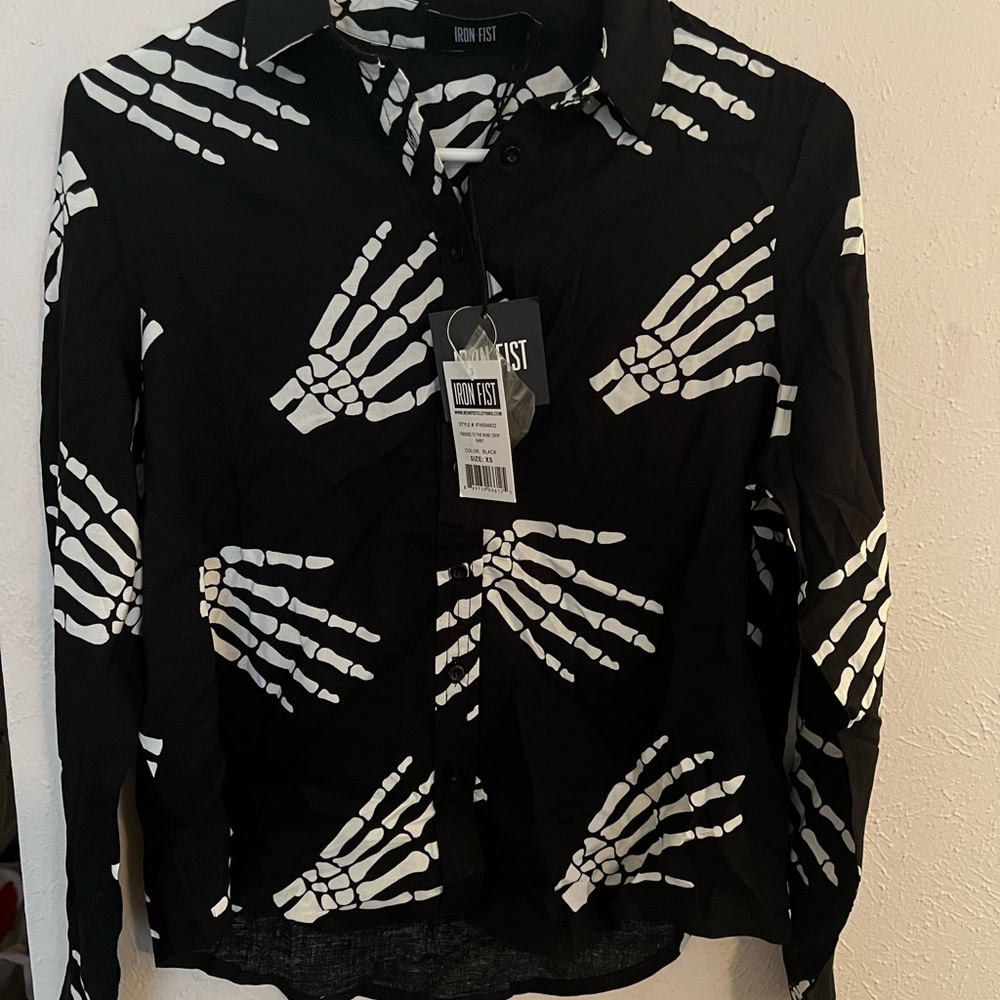 NWT Iron Fist Fingers To The Bone Crop Short Sz XS